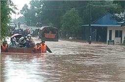 Lữ đoàn Pháo binh 382 kịp thời ứng cứu người dân vùng lũ tại Thái Nguyên